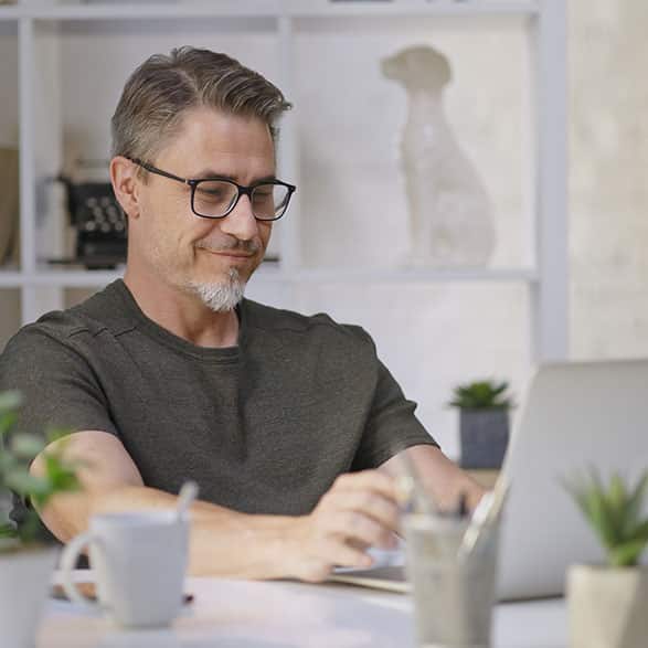 Man at computer Rave reviews